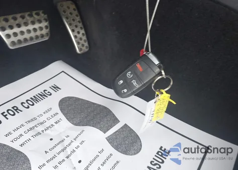 2018 Dodge Challenger T/A из США, поврежденный, VIN 2C3CDZBT3JH236561